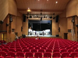 10_Theater_EPOSe8000