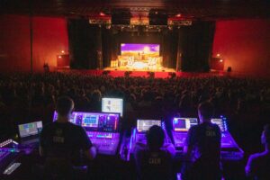 40_EPOSe8000_Musical